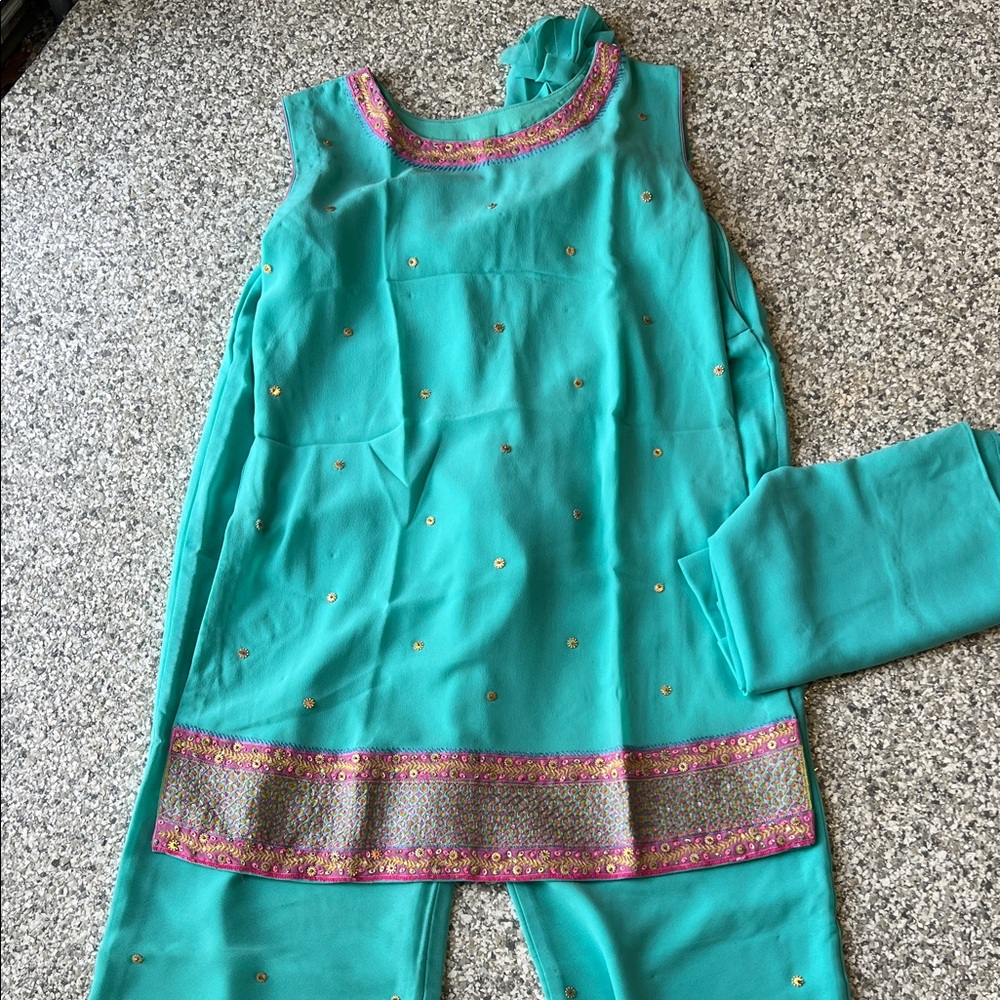 Women’s Teal Embellished Kurta Set with Pink-Gold Trim